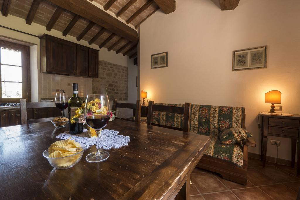 Agriturismo Monte Acuto Umbertide Phòng bức ảnh