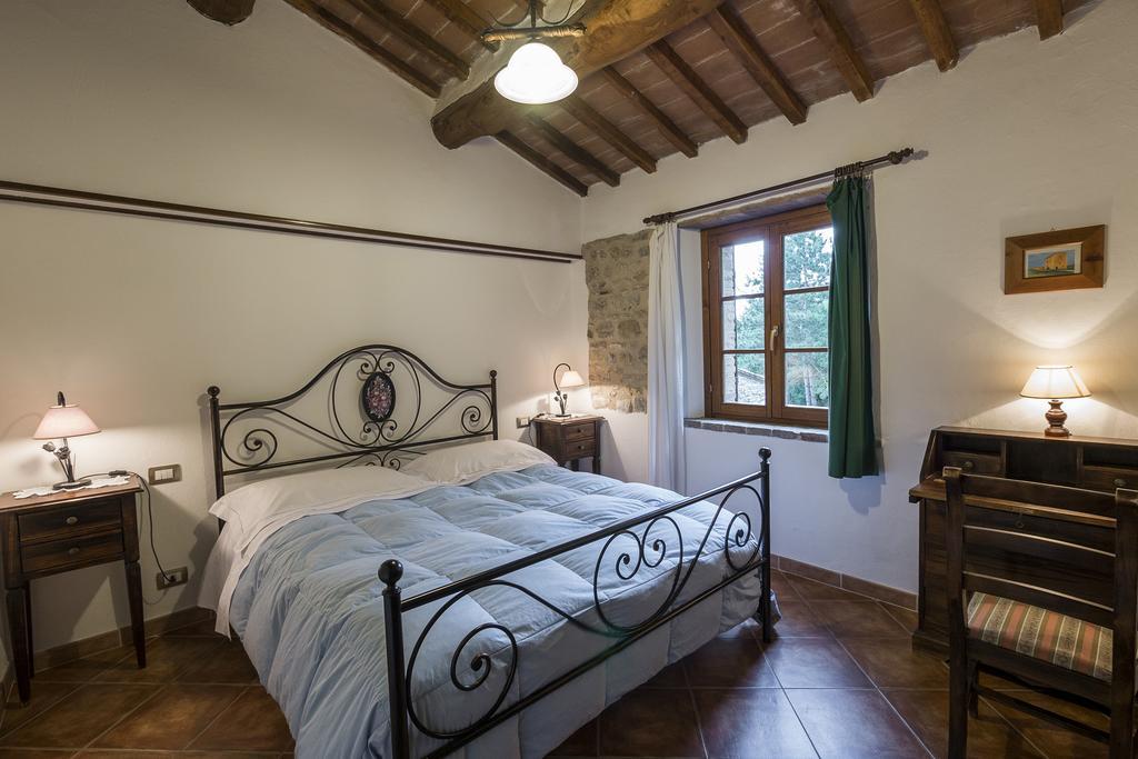 Agriturismo Monte Acuto Umbertide Phòng bức ảnh